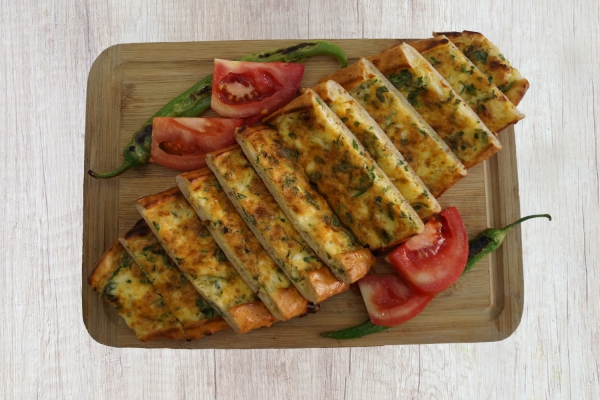 Peynirli Yumurtalı Pide